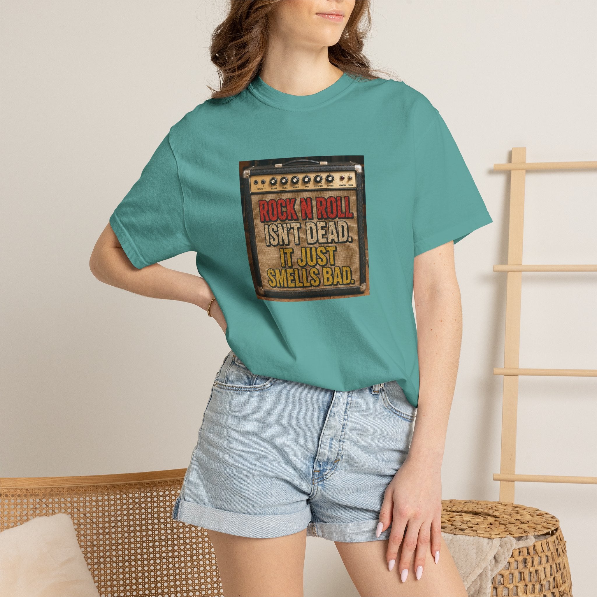 Rock 'N' Roll Isn't Dead T-Shirt — Vintage Amp Graphic Tee