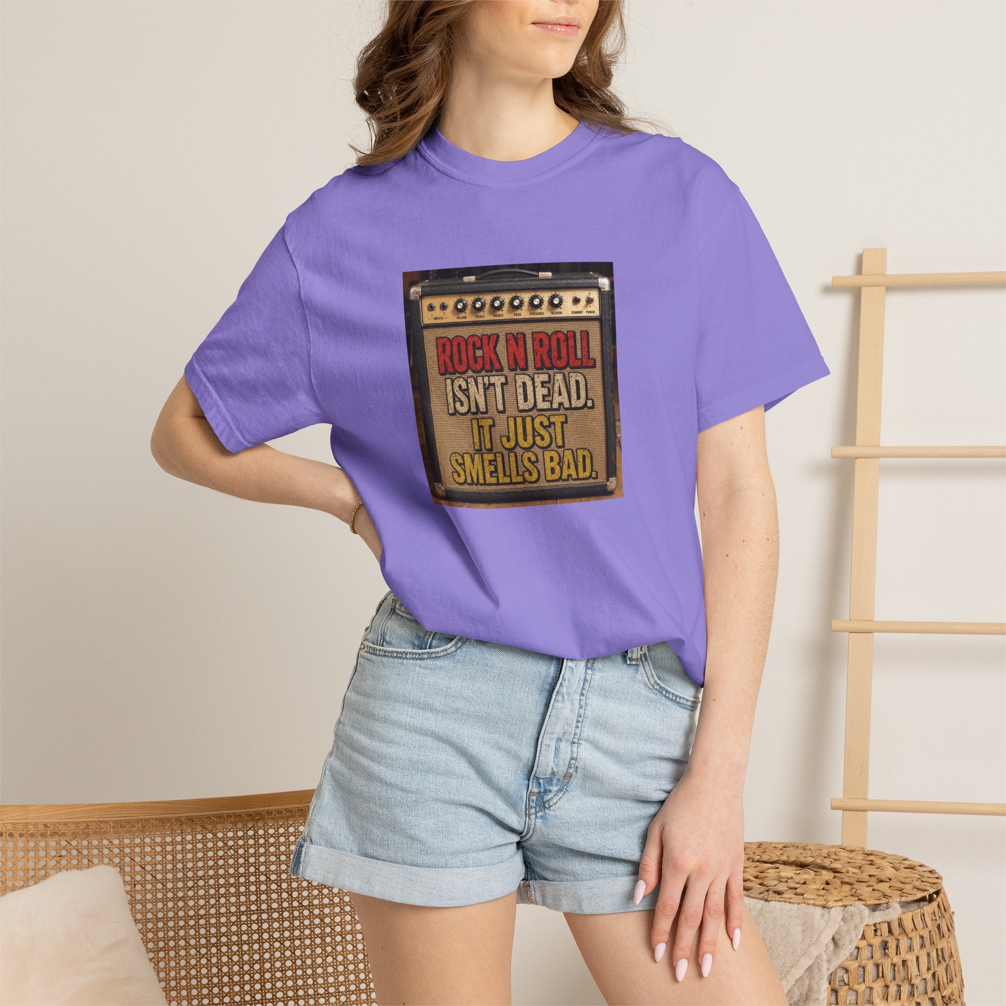 Rock 'N' Roll Isn't Dead T-Shirt — Vintage Amp Graphic Tee