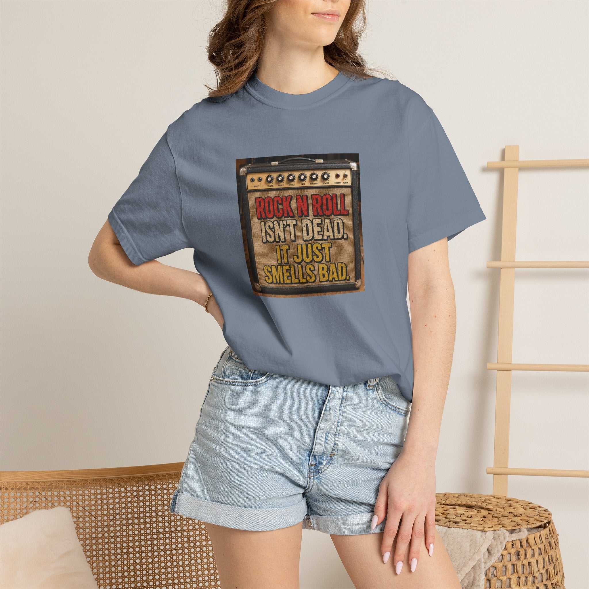 Rock 'N' Roll Isn't Dead T-Shirt — Vintage Amp Graphic Tee